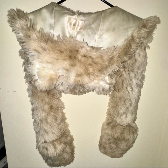 SpiritHoods White Snow Leopard Fuzzy Faux Fur Scarf Hat/Hood - Picture 6 of 8